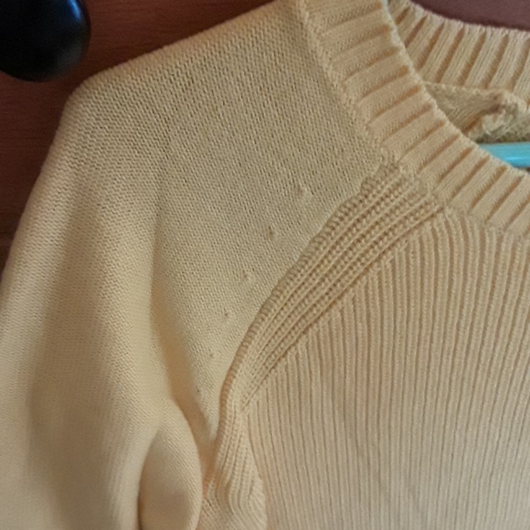 Sweater - Picture 3 of 3